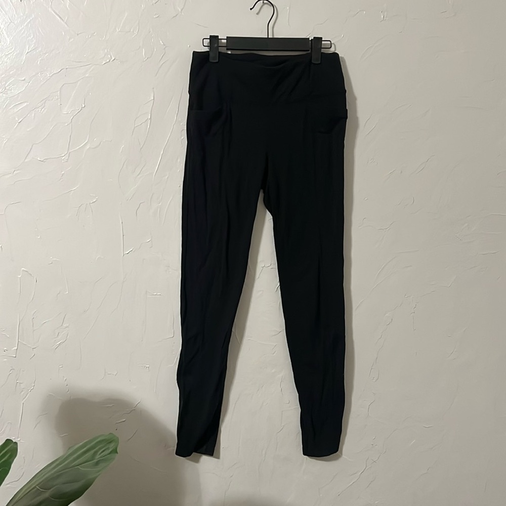 Athleta m leggings